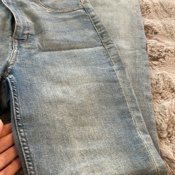 H&M High Waisted Jeans - Picture 5 of 5